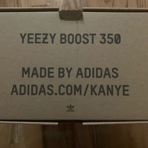 Yeezy Boost 350 V2